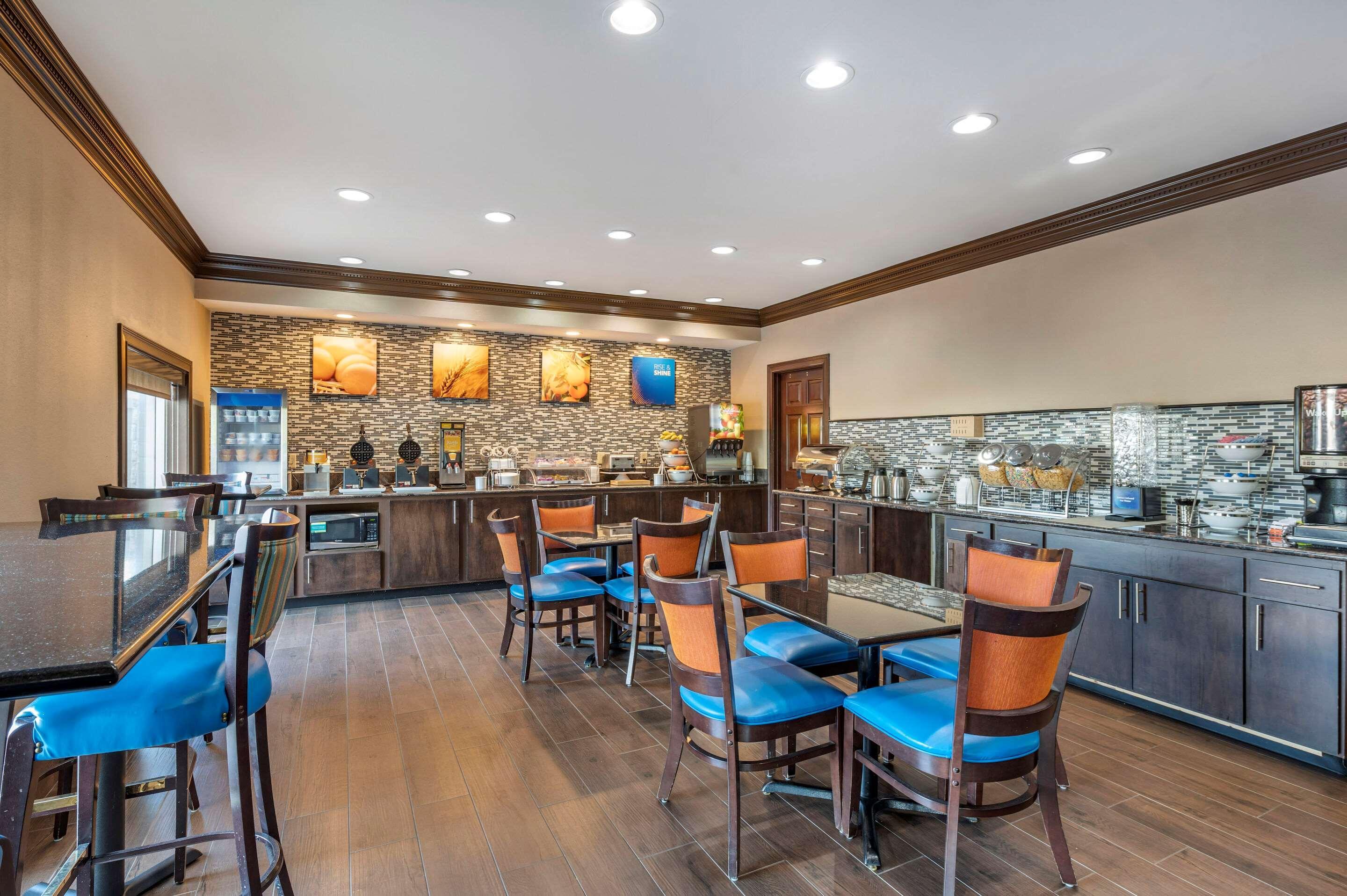 Comfort Inn & Suites Cincinnati Zewnętrze zdjęcie