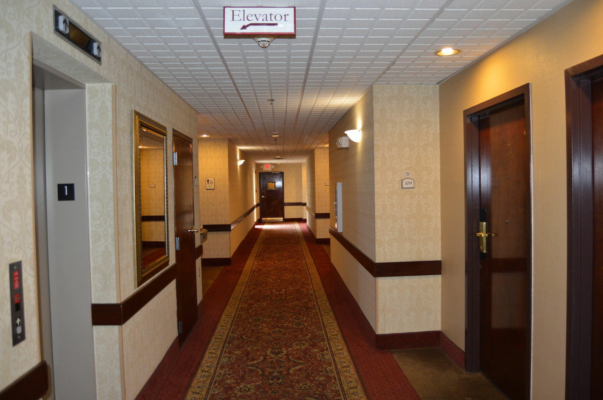Comfort Inn & Suites Cincinnati Zewnętrze zdjęcie